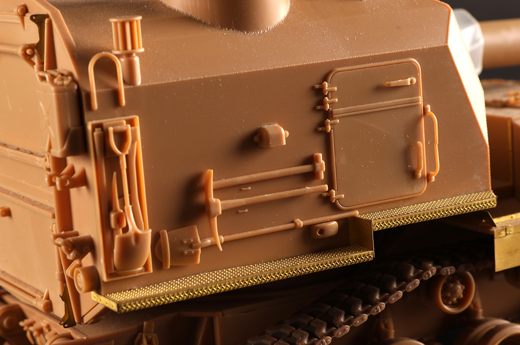 M55 203mm Self-Propelled Howitzer I Love Kit 63548
